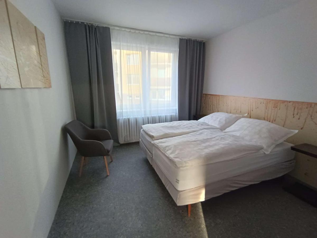 Apartmany Nad Splavem Зноймо Екстериор снимка